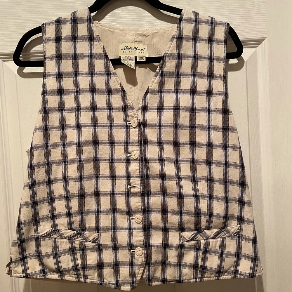 Eddie Bauer Size M navy/cream vest.